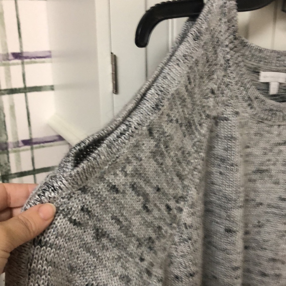 New York bare shoulder sweater - Picture 3 of 5